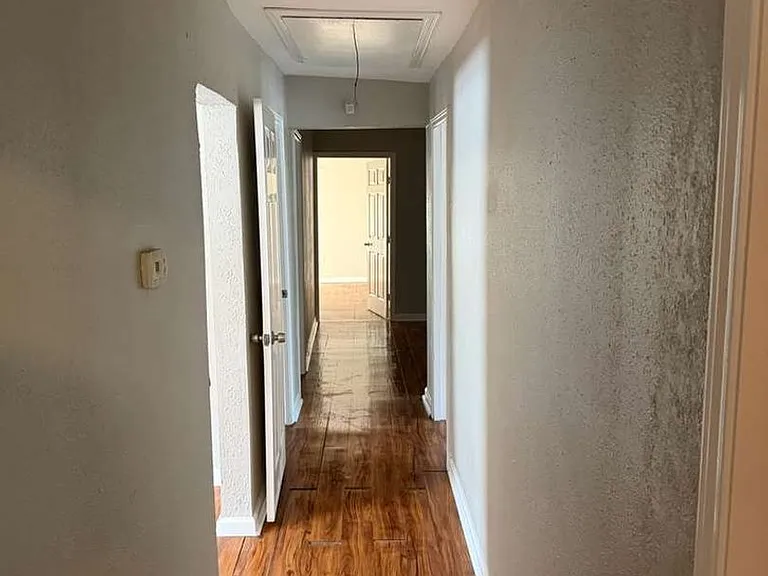7805 Woodlyn Rd — Photo 10
