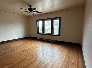 225 Smith Ave, Rockford, IL 61107
