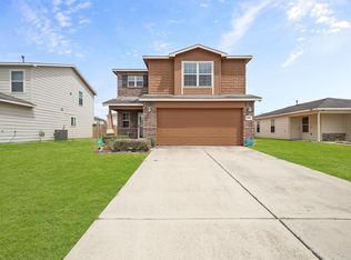 919 Salado Slough Ln, Rosenberg, TX 77471