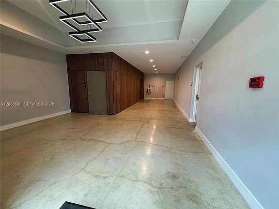 3rd image of 1938 Jackson St #503
