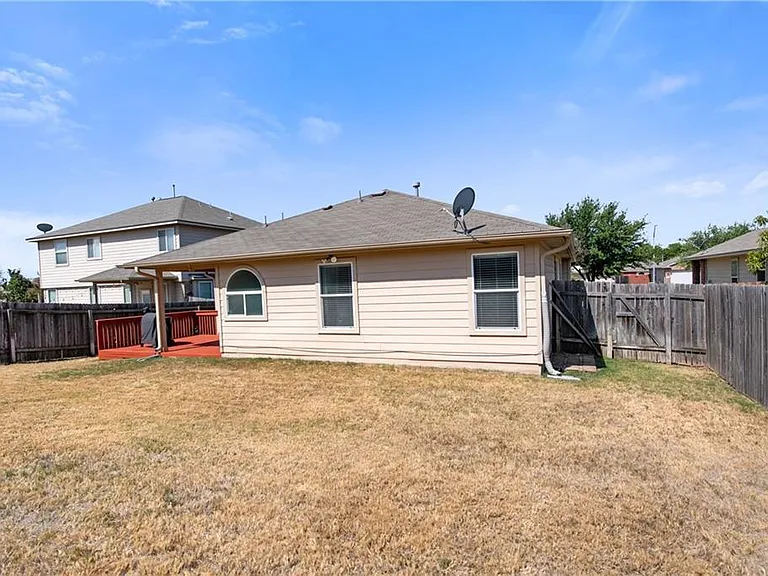 2713 Hearthsong Loop — Photo 19