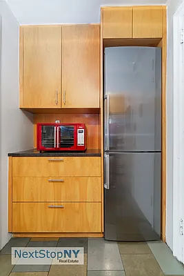 Sold by NextStopNY | media 5