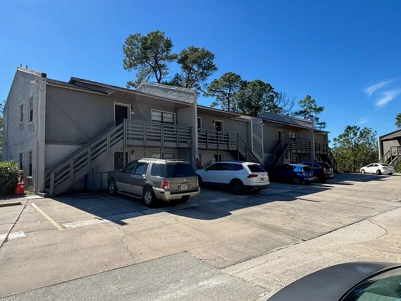 2 bed, 900 sqft, $1,145 — Photo 3