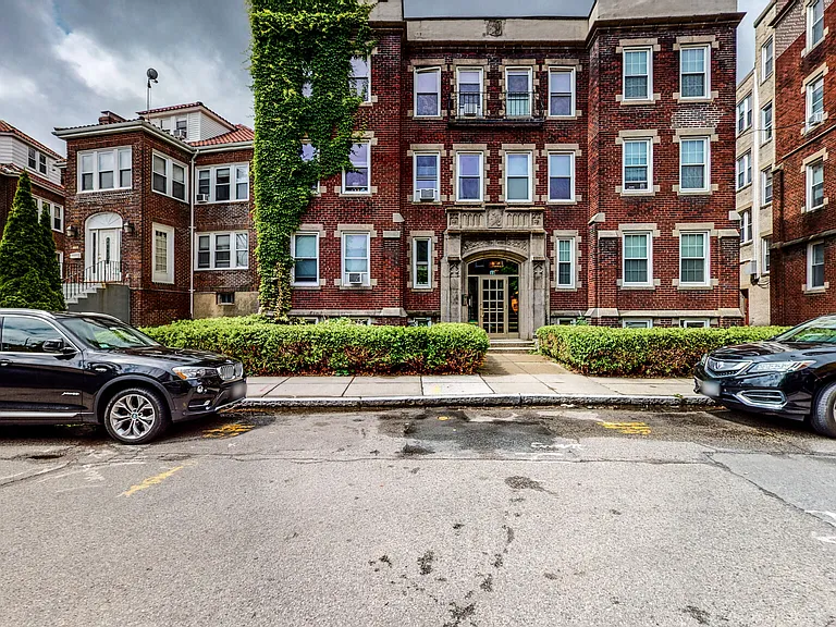 33 Walbridge St #11 — Photo 8