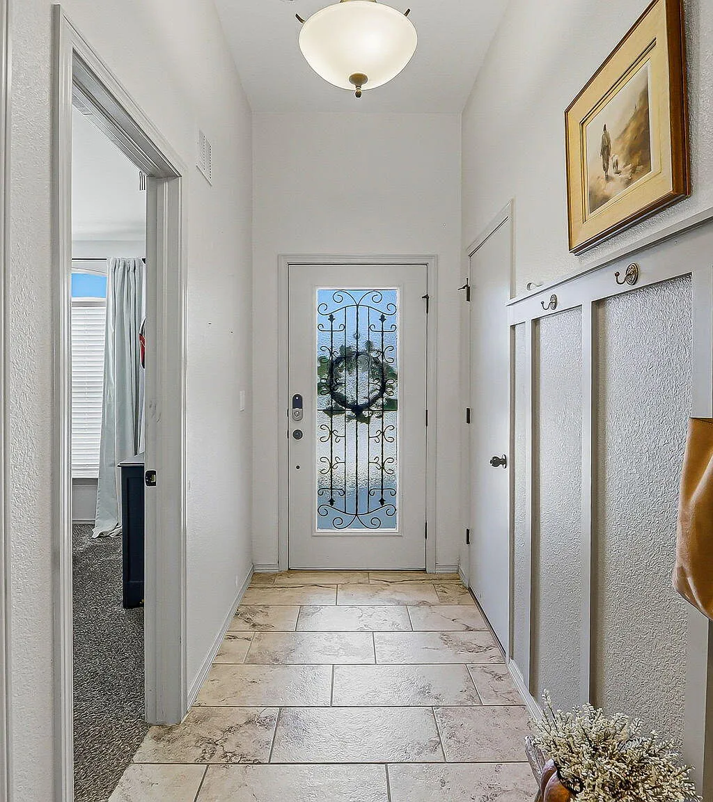 4 bed, 3.0 bath, 1605 sqft, $1,900 — Photo 3