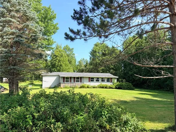 235 Hughes St, Maugerville, NB E3A 7B4