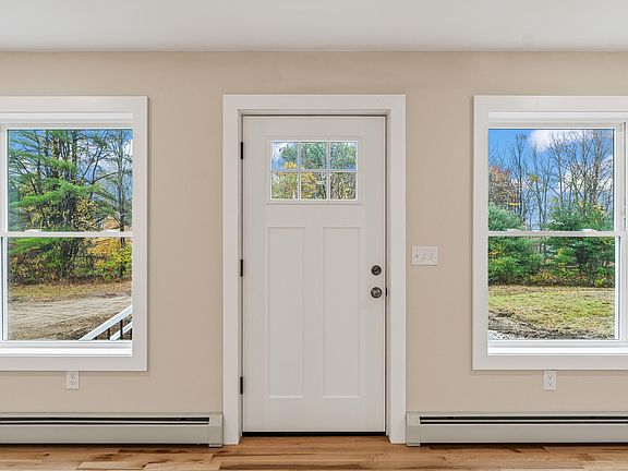 3rd image of 202 Readfield Road