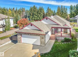 10703 6th Ave SW, Edmonton, AB T6W 1G3
