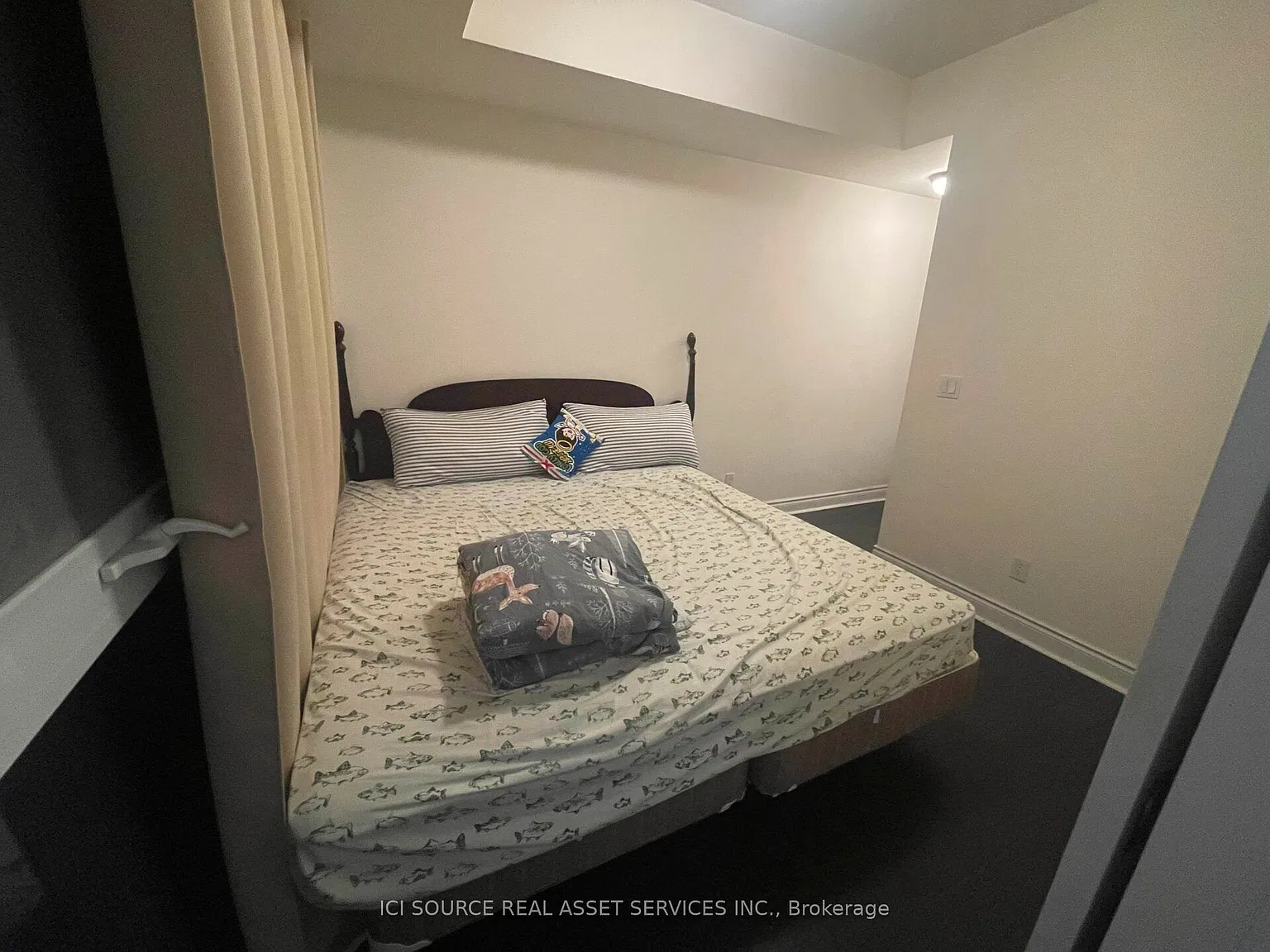 28 Ted Rogers Way — Photo 3