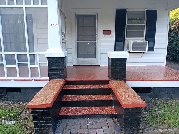 3rd image of 109 Dalzell St