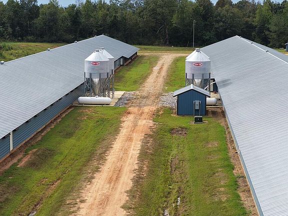 3rd image of 640 County Road 20
