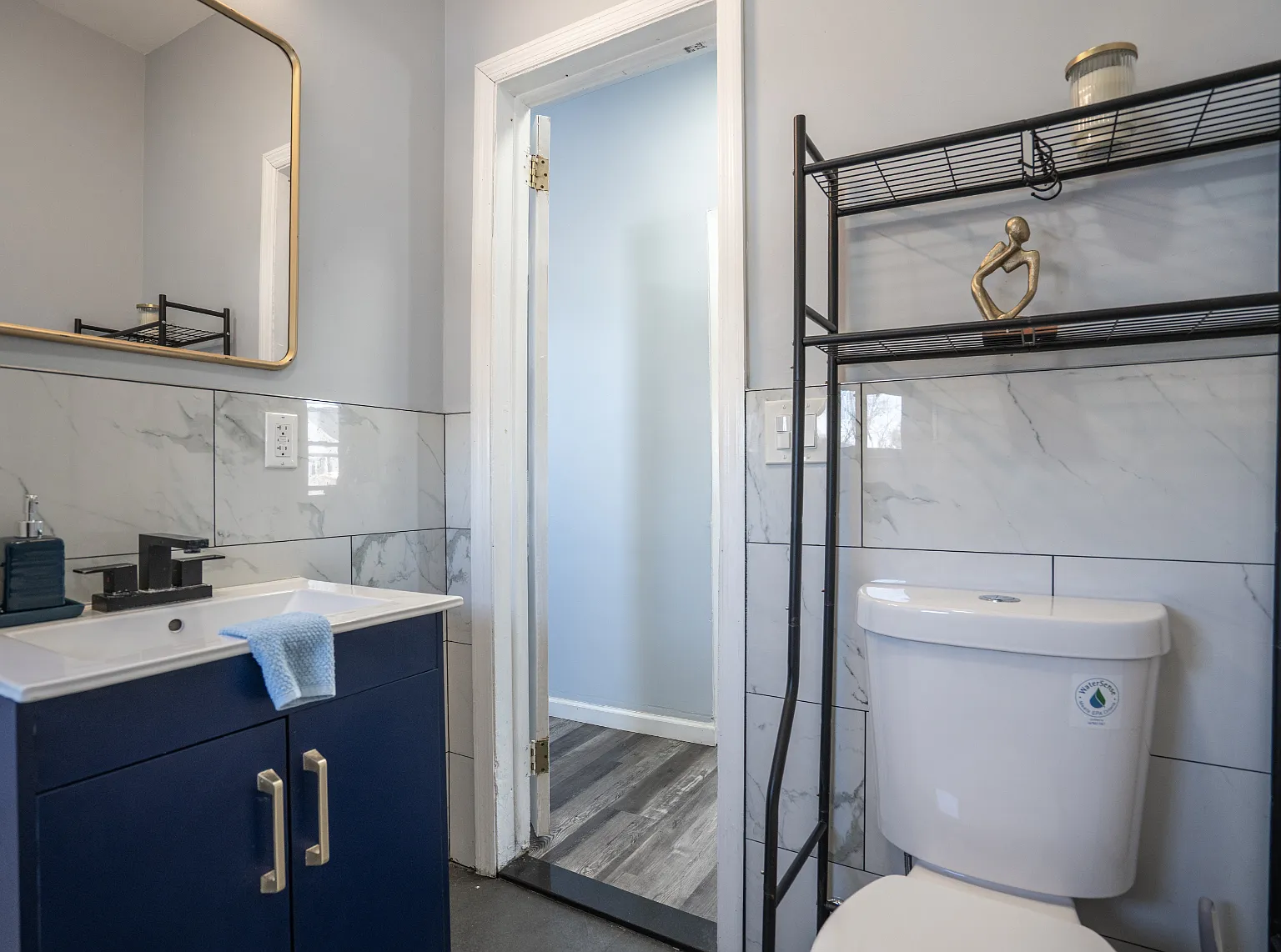 6 bed, 900 sqft, $9,500 — Photo 3
