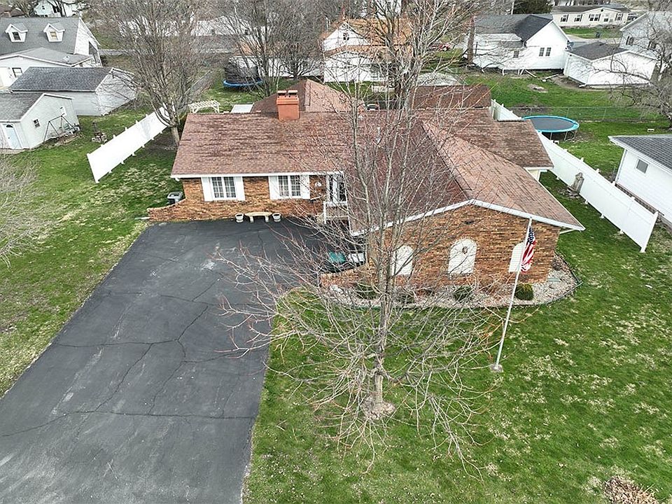 210 W Franklin St, Cerro Gordo, IL 61818 Zillow
