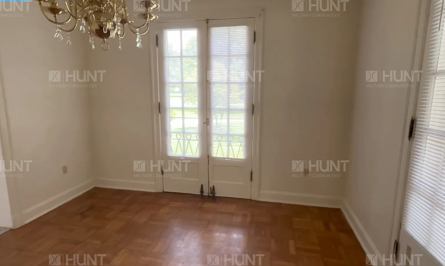 3 bed, 2.5 bath, 2505 sqft, $2,298 — Photo 4