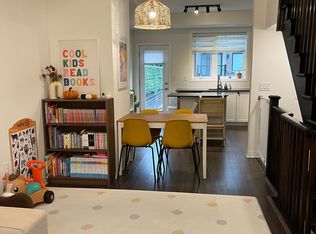 9 Thomas Mulholland Dr, Toronto, ON M3K 0C1