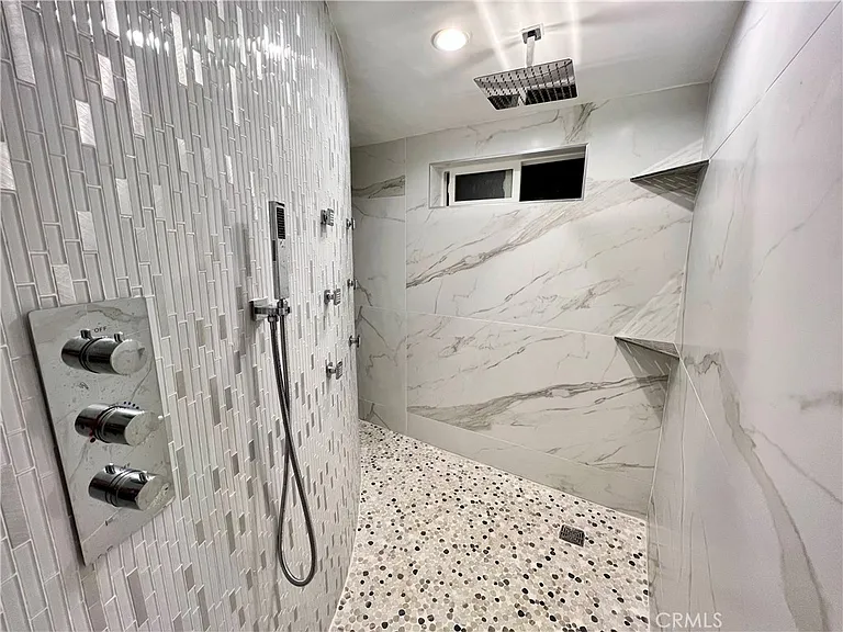 23443 Balmoral Ln — Photo 59