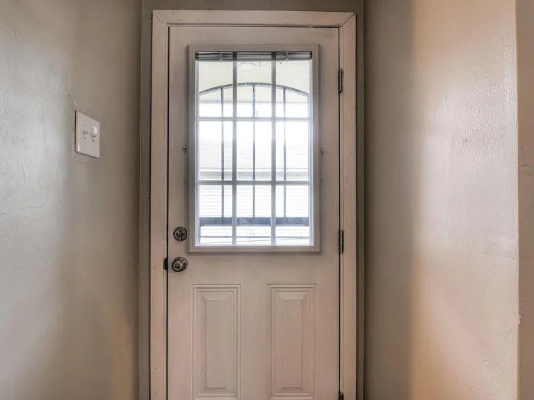 Backdoor to driveway
