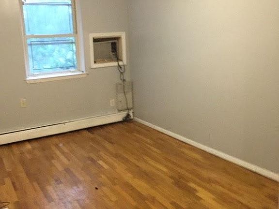 5th image of 1906 E 28th St #1