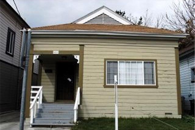 1st image of 411 E Saint James St