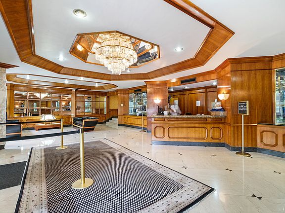 4th image of 3333 Henry Hudson Pkwy APT 20P