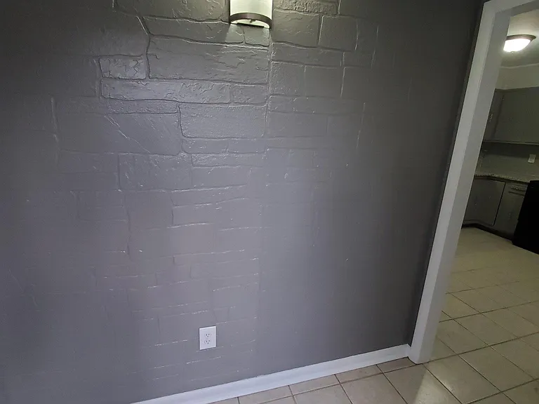 1352 Warpath Dr #6 — Photo 5