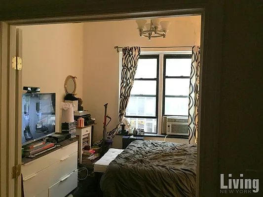 Rented by Living New York | media 44