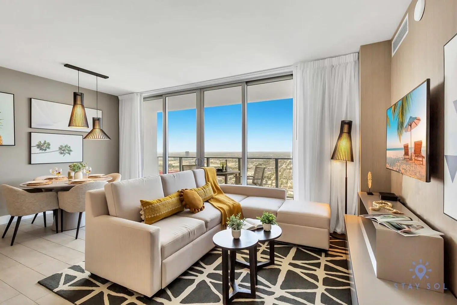 1 bed, 1.0 bath, 796 sqft, $8,203 — Photo 3
