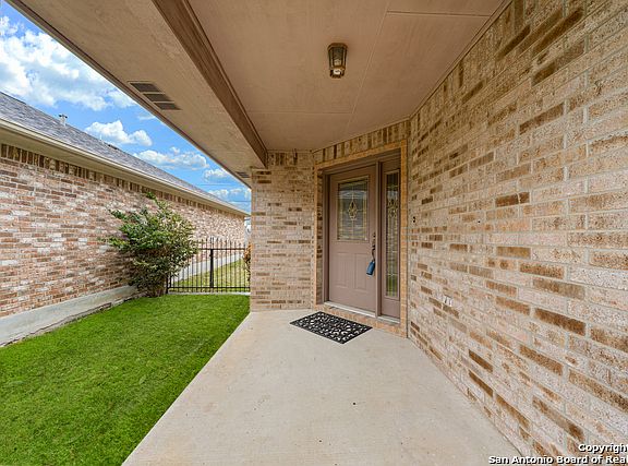 2nd image of 612 Royal Sage Dr