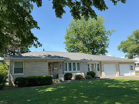 2nd image of 706 Montgomery Cir