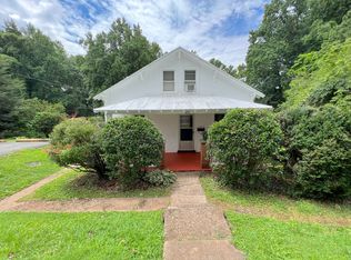 201 Shamrock Rd., Charlottesville, VA 22903