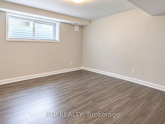 4th image of 738 Azure St #B