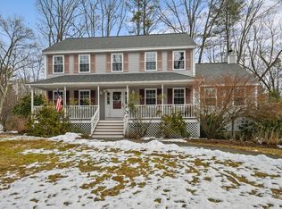 47 Scribner Rd, Tyngsboro, MA 01879