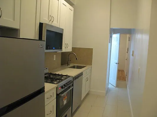 Rented by Roseann Lettieri Realty | media 16
