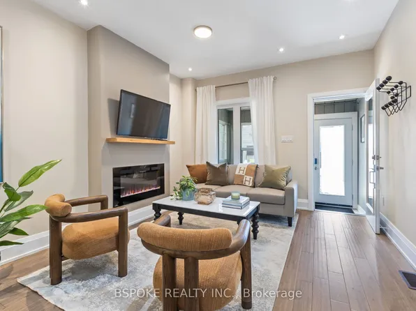75 Laing St, Toronto, ON M4L 2N4