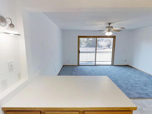 5th image of 1213 Highland Ave