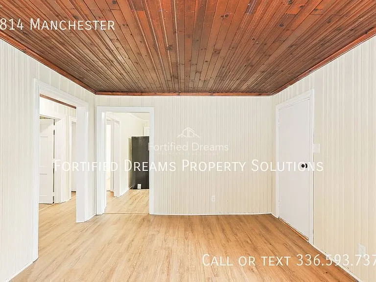 2814 Manchester St — Photo 4