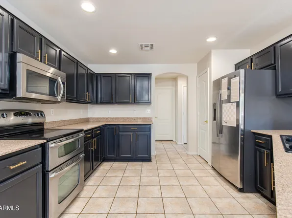 8652 E NIDO Avenue, Mesa, AZ 85209