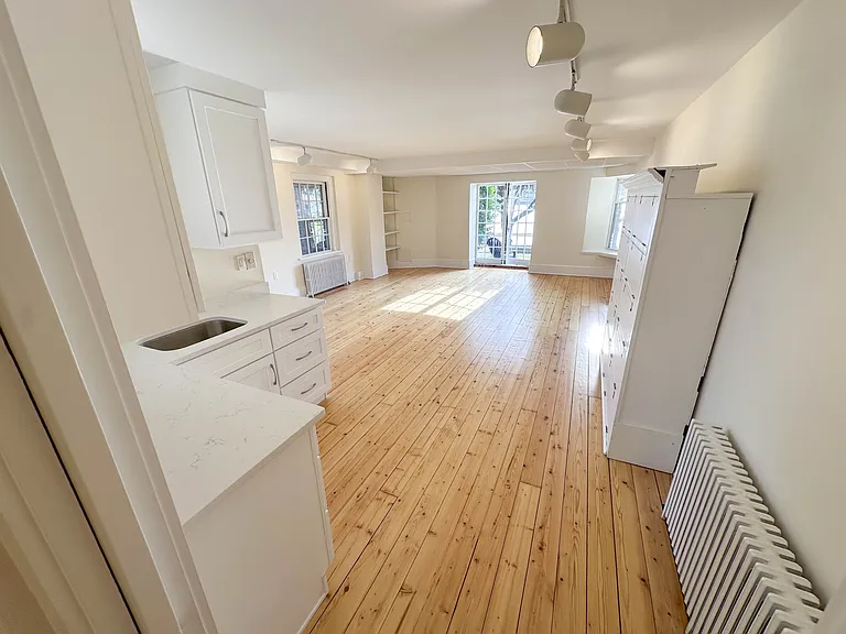 700 Steamboat Rd #1G — Photo 8