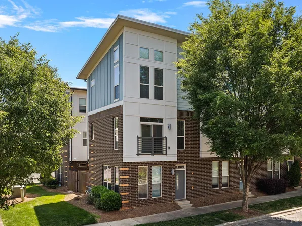 939 Warren Burgess Ln, Charlotte, NC 28205