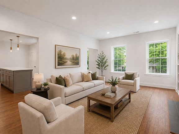 3rd image of 6914 N Sheridan Rd APT 2