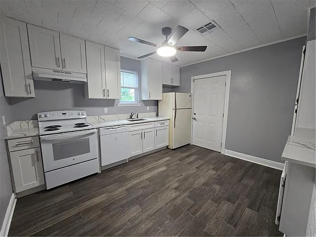 146 Apple St — Photo 13
