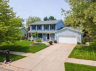 5829 Wood Valley Dr, Haslett, MI 48840