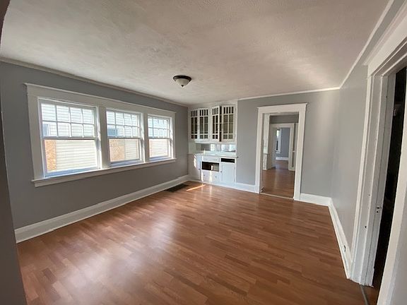 3rd image of 655 Platt St #2