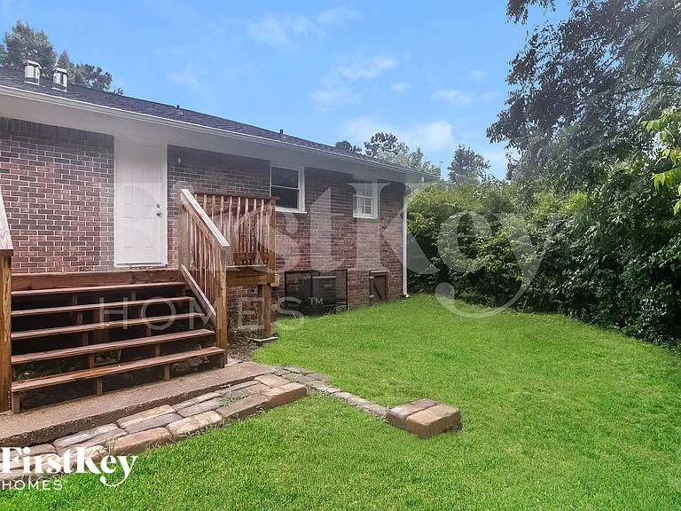 1910 Brownsville Rd #2 — Photo 18