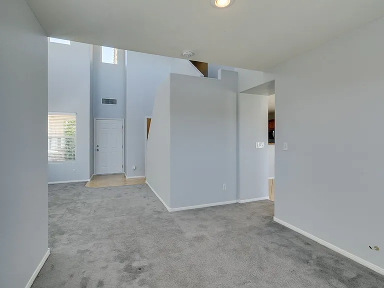 8424 Walker Gardens Pl — Photo 15