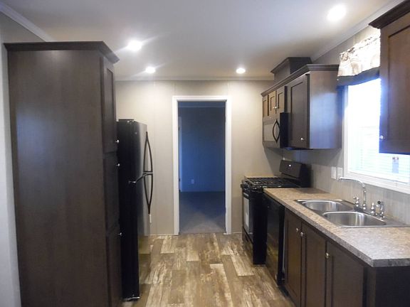 4th image of 1250 Paree St #54