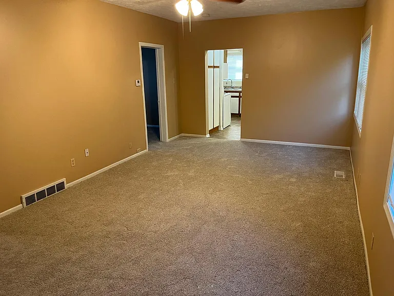 6540 Platte Ave — Photo 7