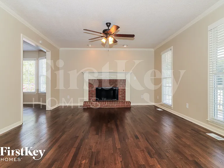 42 Appleton Way — Photo 6