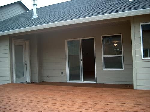 4th image of 17705 NE 20th St