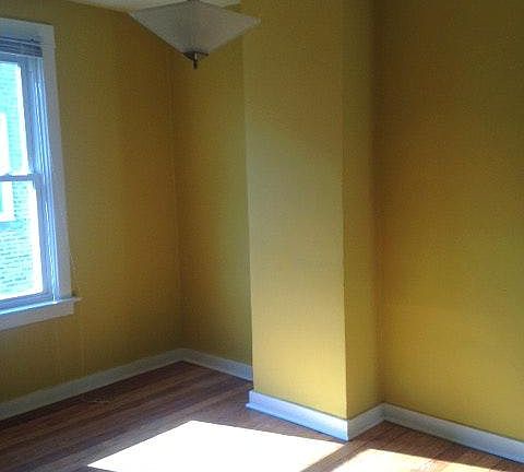 3rd image of 4021 N Hamlin Ave #2